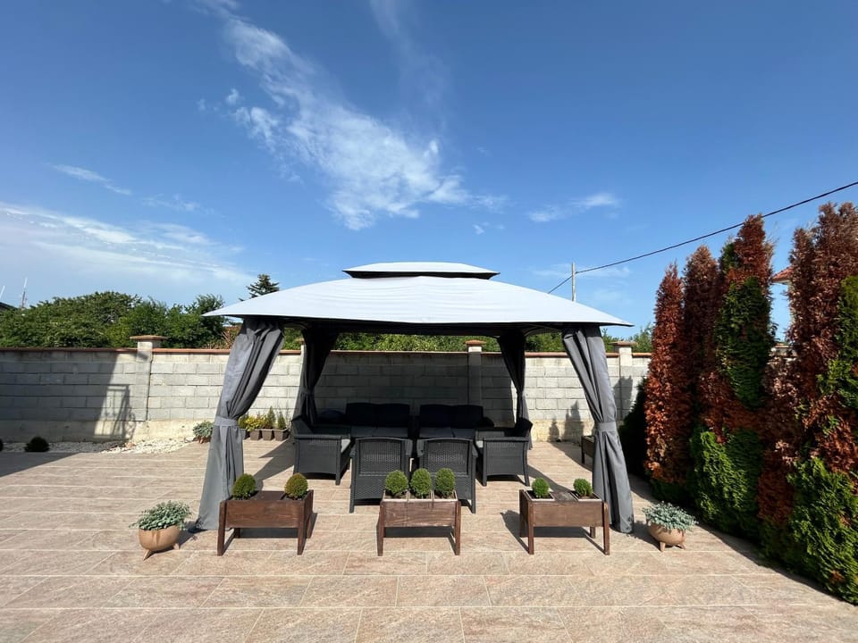 Day, Garden, sunbed