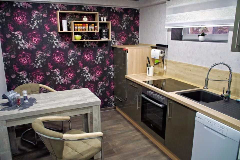 minibar, pet friendly, stove