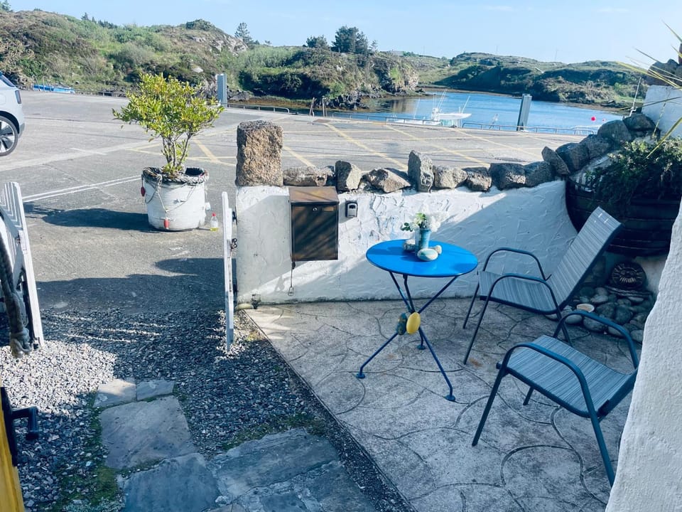 The Old Boathouse at Bunbeg Harbour Apartment in County Donegal