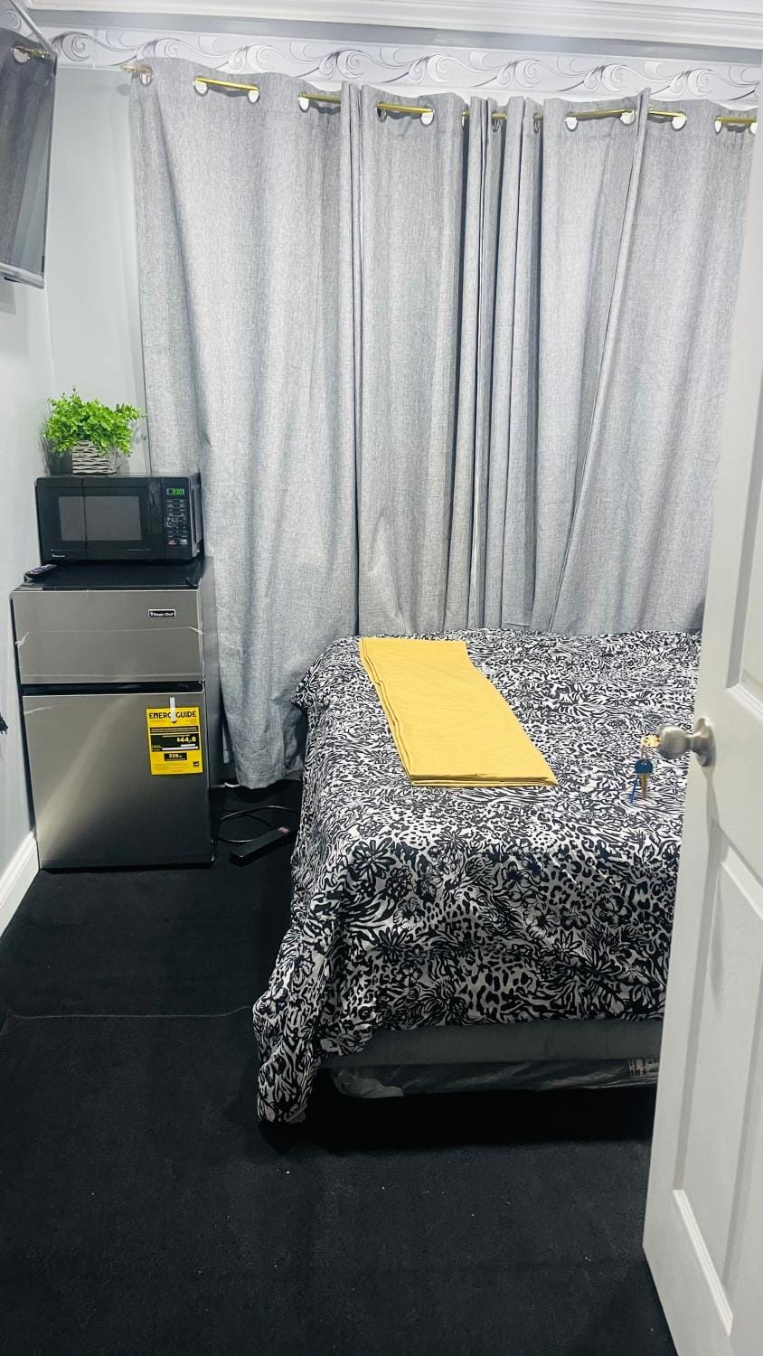 Don cozy Vacation rental in Queens Village