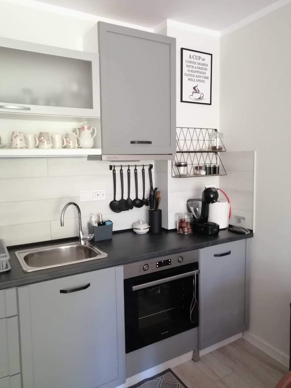 Coffee/tea facilities, Kitchen or kitchenette