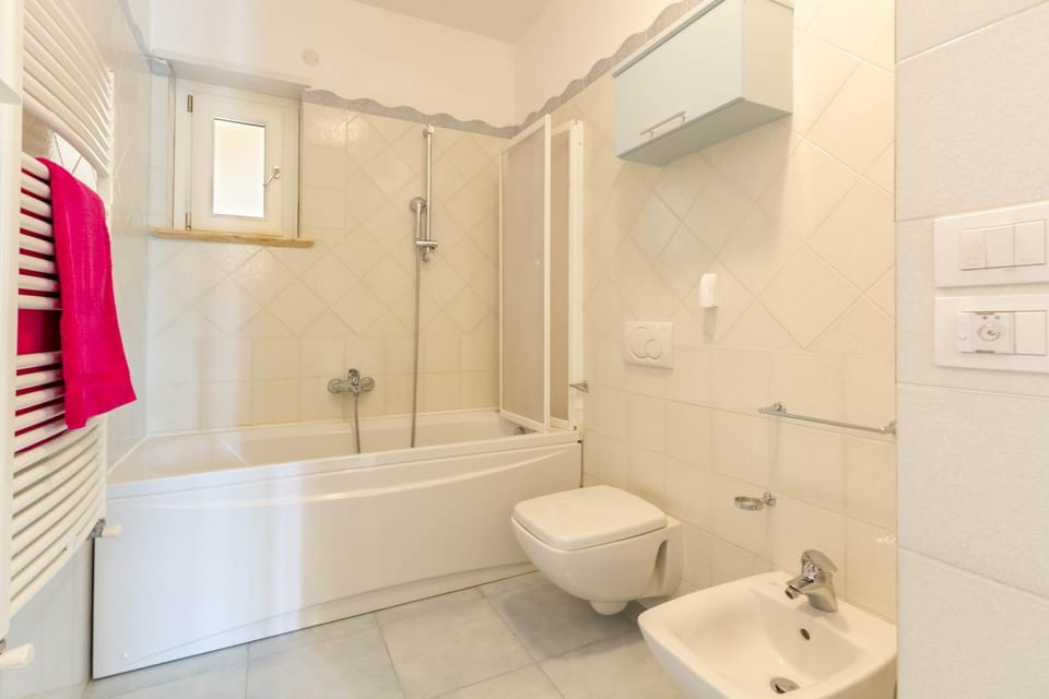 Shower, Bathroom, Bath, bidet