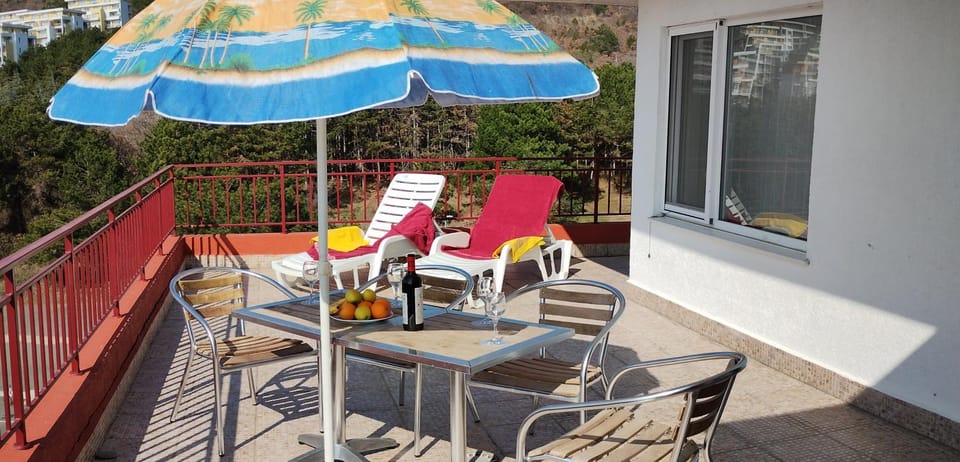 Balcony/Terrace, Balcony/Terrace
