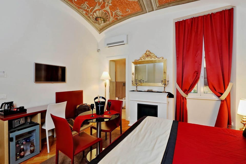 TV and multimedia, Living room, minibar