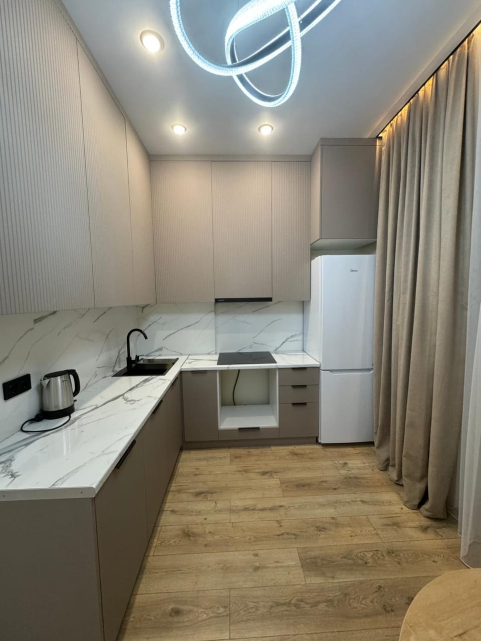 Property building, Kitchen or kitchenette, stove