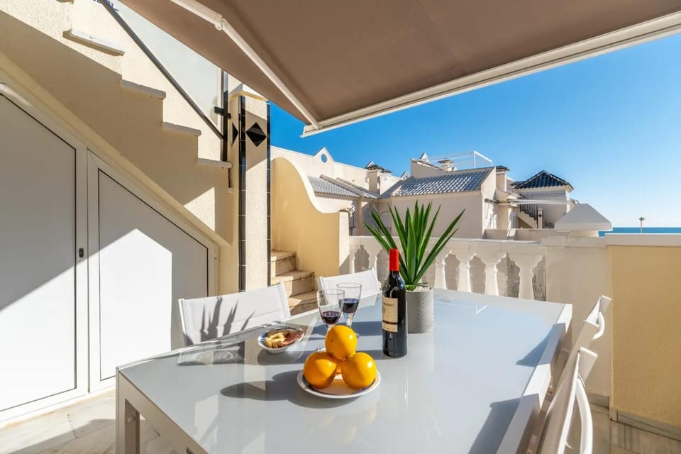 Balcony/Terrace, Evening entertainment