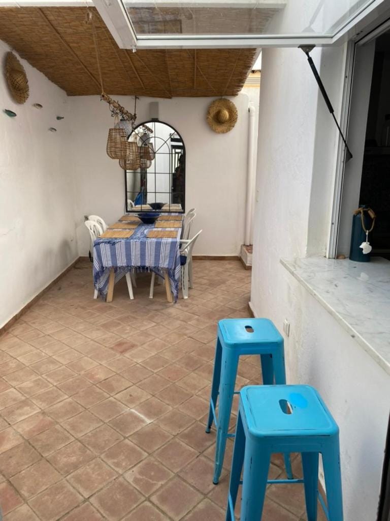 Patio, Dining area
