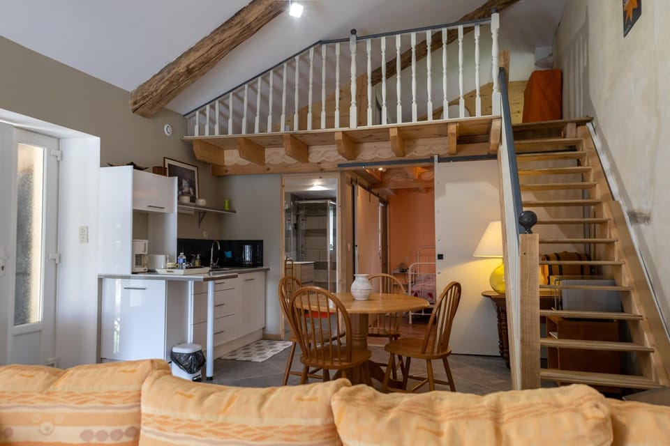 Les collines Vacation rental in Auvergne-Rhône-Alpes