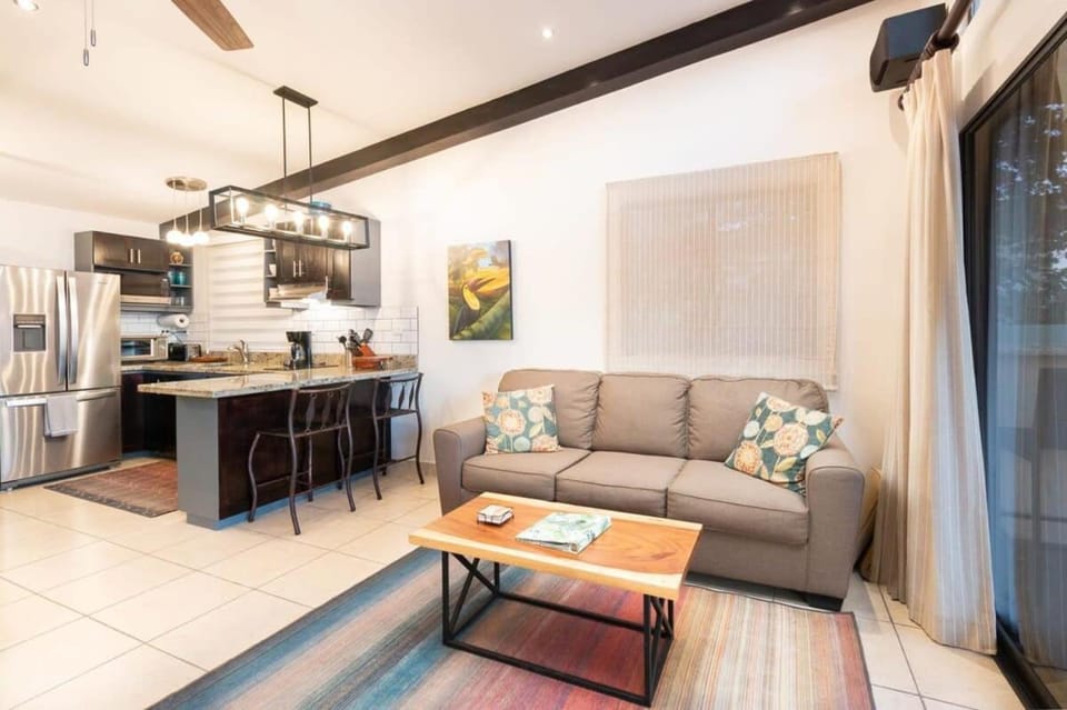 Modern Studio Apartment with Covered Balcony, Full Kitchen, and Stunning Ocean Views Apartment in Playa Flamingo