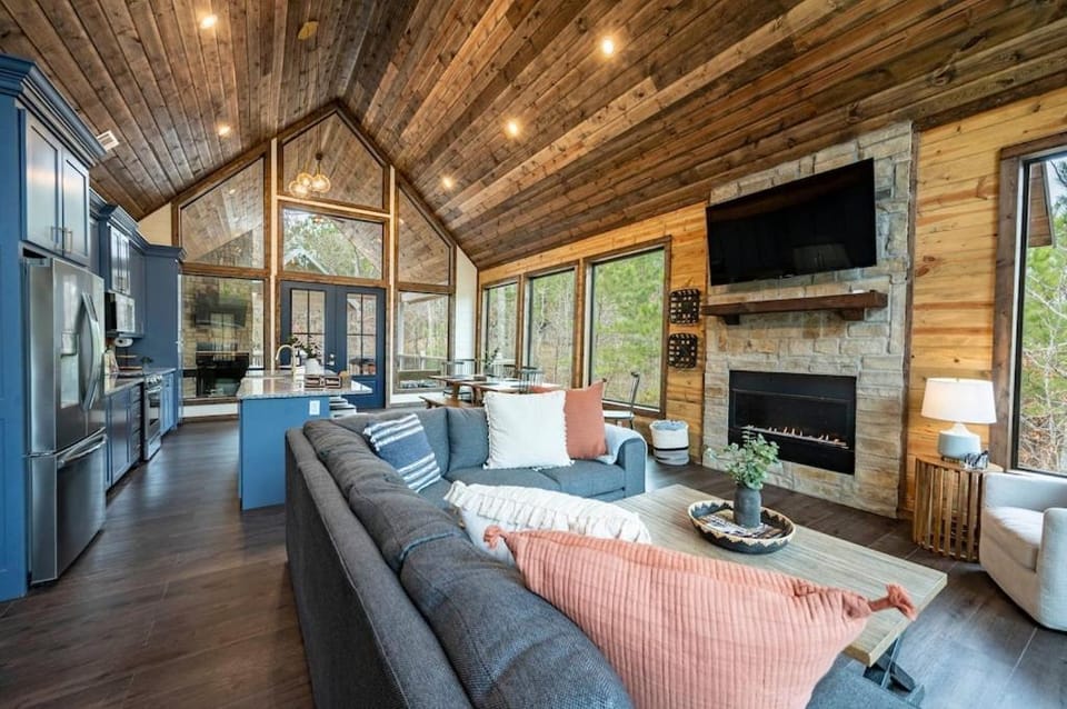 Your Next Summer Getaway! House in Broken Bow