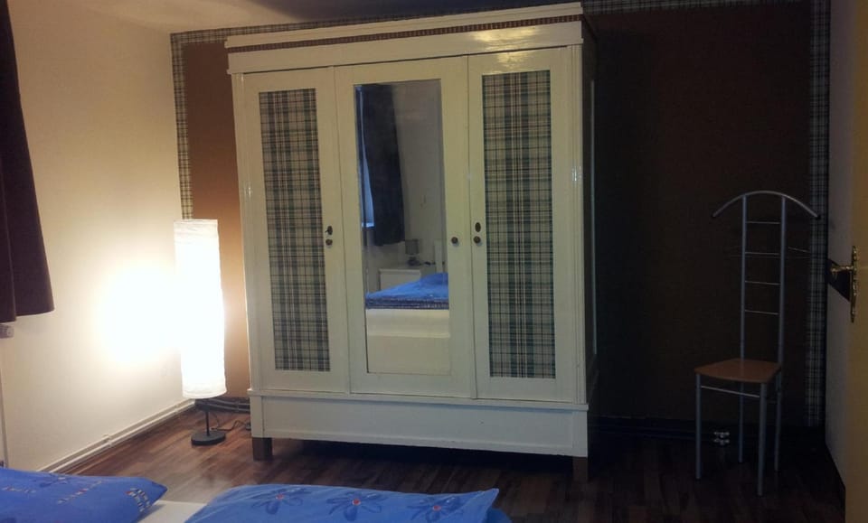 Bed, Photo of the whole room, Bedroom, wardrobe