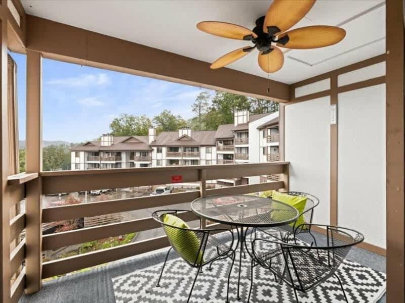 Turkey Nest by Beyond Expectations Renovated 2BR House in Gatlinburg