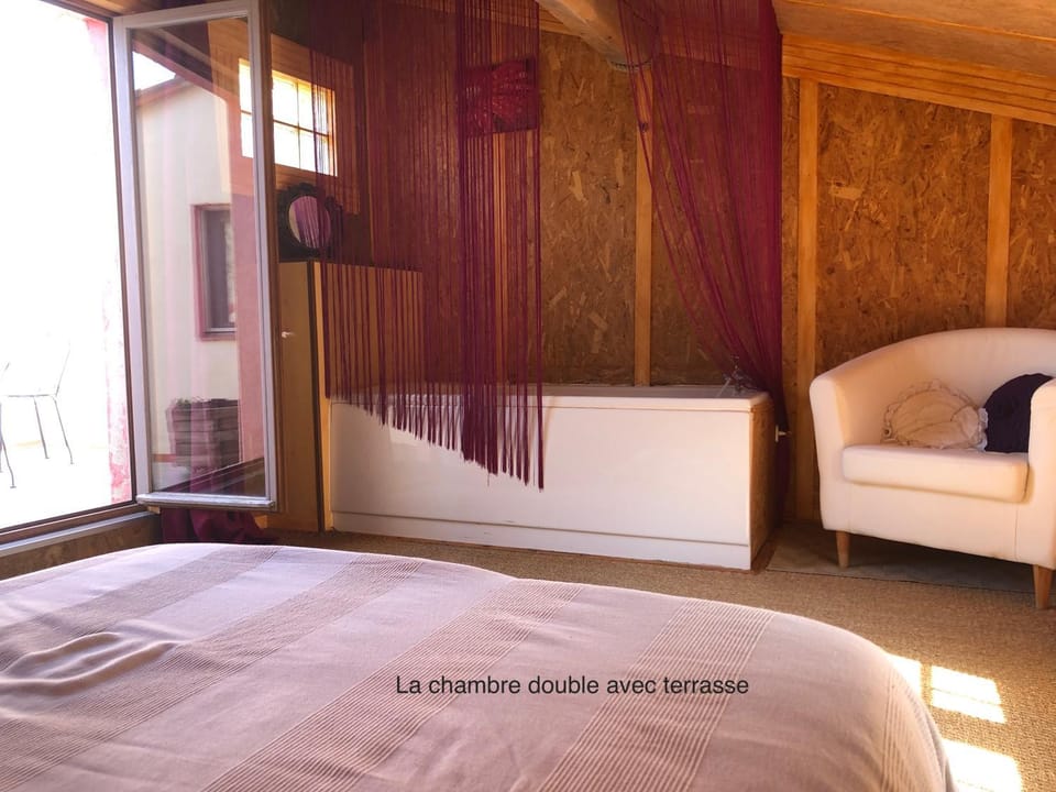 MAS DU CANIGOU - FLOR DE ROMANCE House in Catalonia