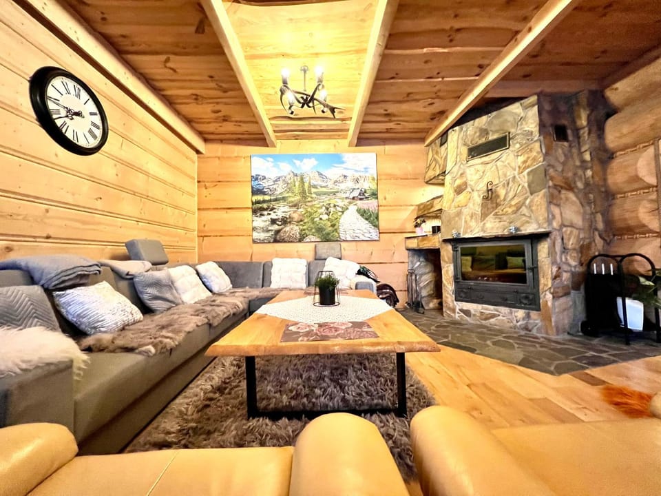 TV and multimedia, Living room, Seating area, flat iron