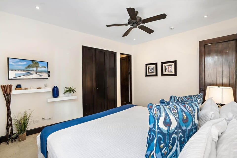 Stylish Beach-Themed Condo with Two Bedrooms and Lovely Ocean Views House in Guanacaste Province