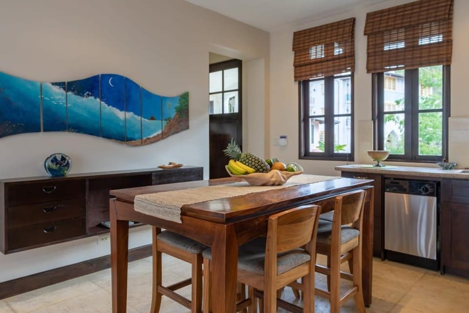 Beautiful Mediterranean-Style Penthouse with an Oceanview Balcony House in Guanacaste Province