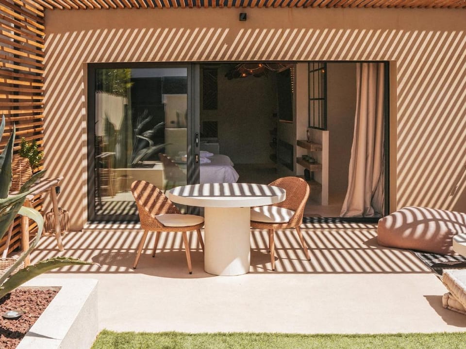 Love in L'Isle/Sorgue L'Aurore House in L'Isle-sur-la-Sorgue