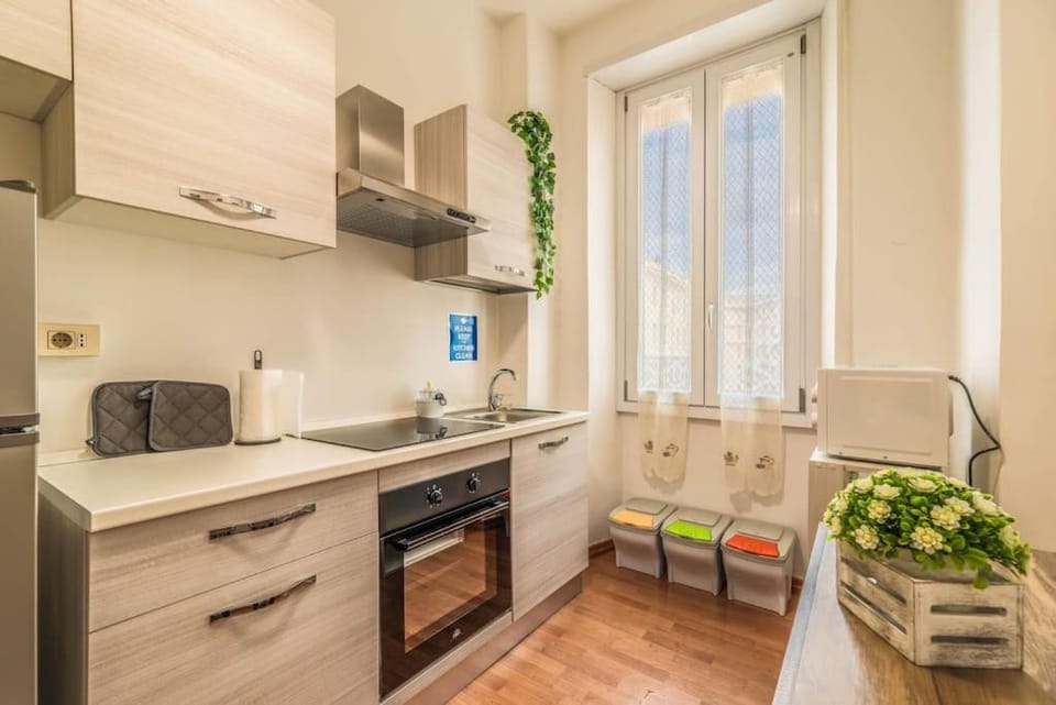 Kitchen or kitchenette, minibar, pet friendly, stove