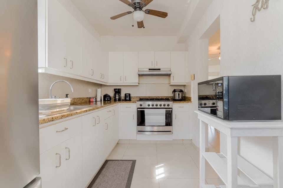 CHIC Lagoon front Villa by Casa Paraíso Apartment in Cancun
