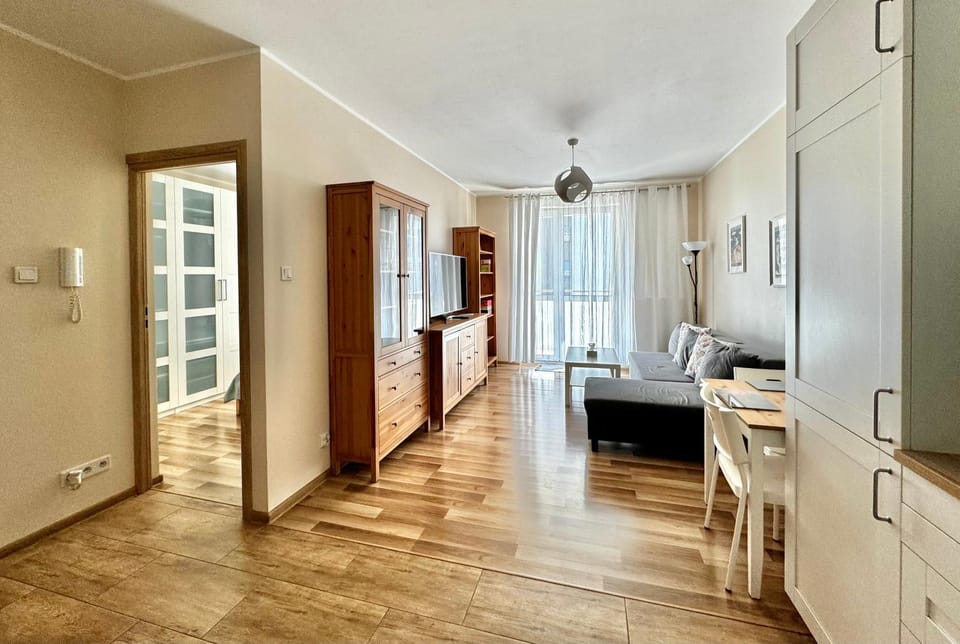 Różana Apartment with Parking Apartment in Warsaw