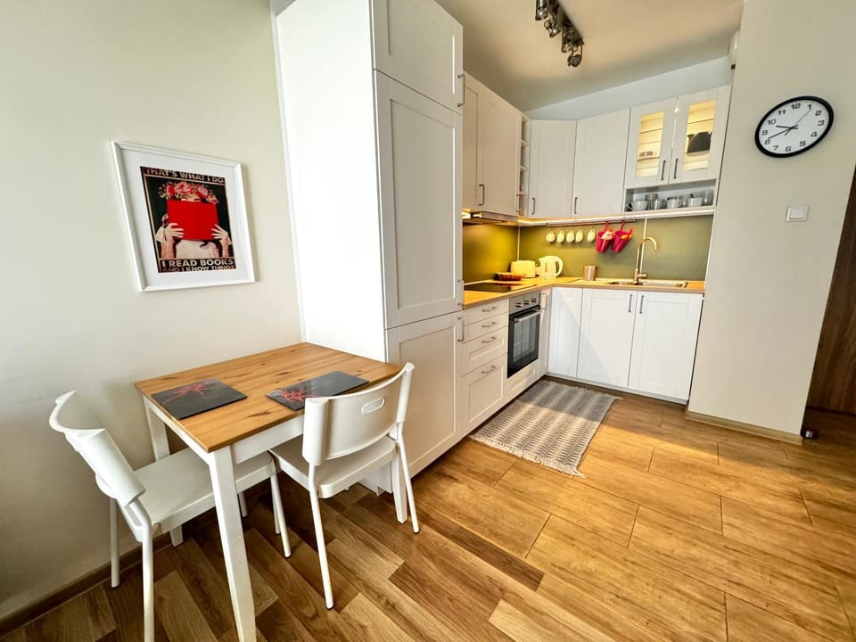 Różana Apartment with Parking Apartment in Warsaw
