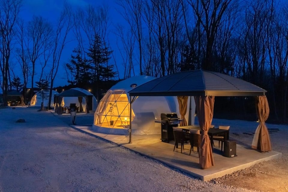 Property building, Night