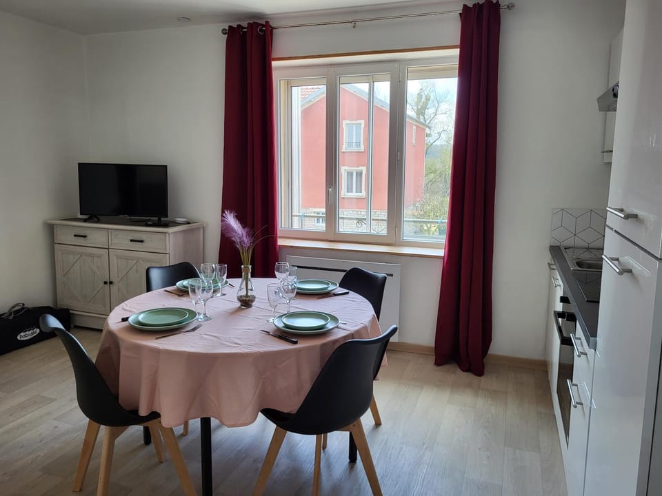 appartement 40 m² proche rempart Apartment in Langres