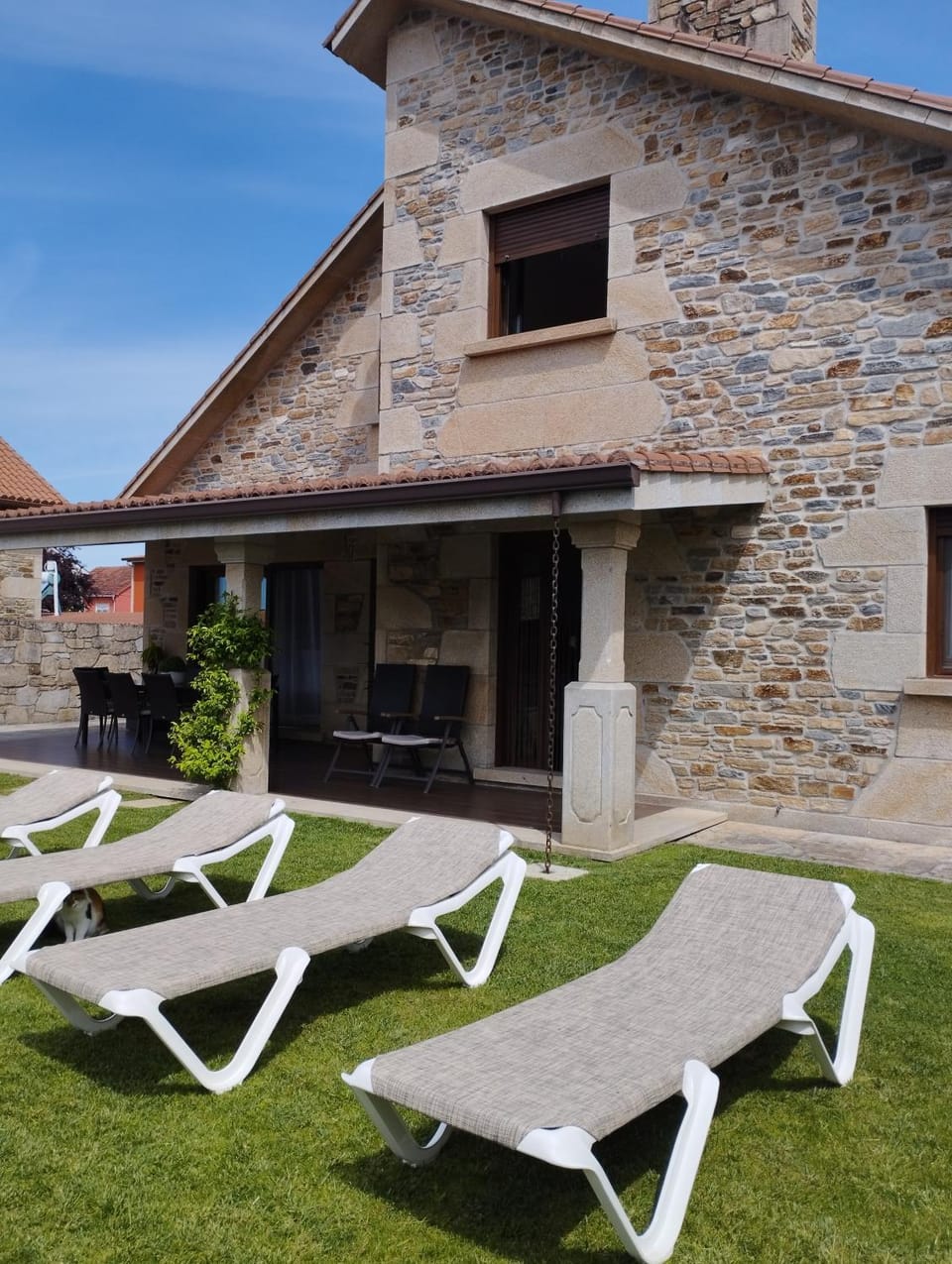 Property building, sunbed