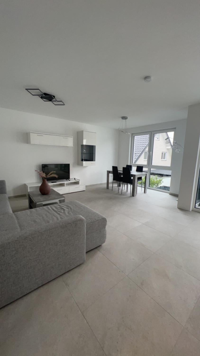 TV and multimedia, Living room, Dining area