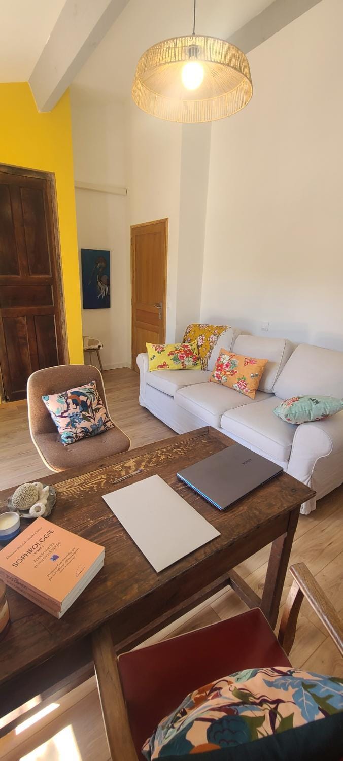 Seating area