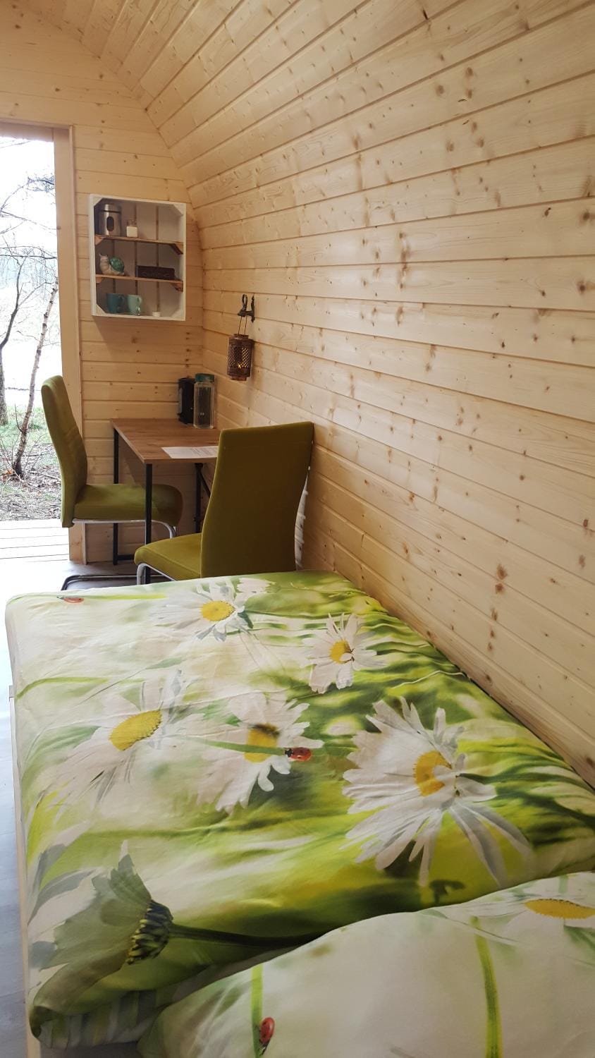 Photo of the whole room, Seating area, Bedroom
