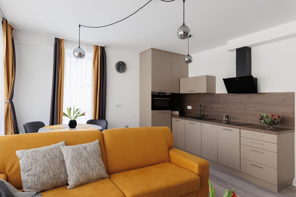 Kitchen or kitchenette, Living room, Dining area