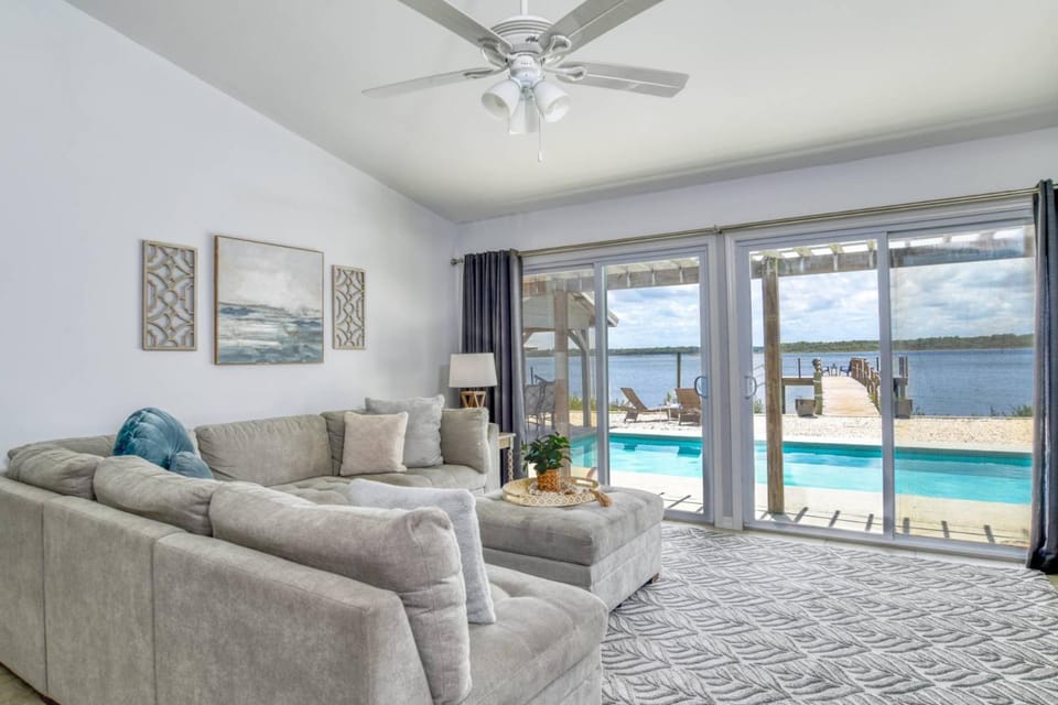ParadiSea House in Butler Beach