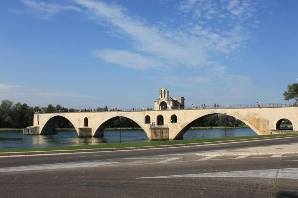 Appartement intra-muros bien situé et agréable à proximité des théâtres Apartment in Avignon