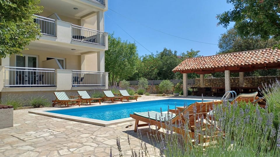 Patio, Garden, Balcony/Terrace, Garden view, Pool view, Swimming pool, sunbed