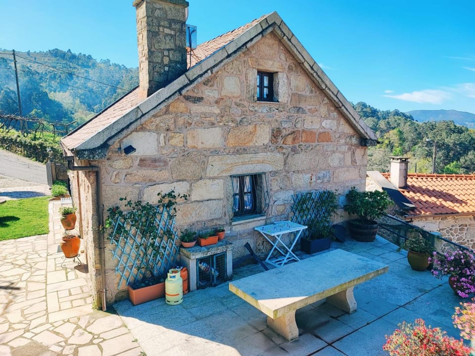 Casa Cabreiros de Cima House in Viana do Castelo District, Portugal