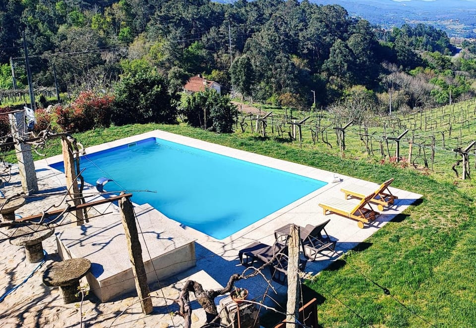 Casa Cabreiros de Cima House in Viana do Castelo District, Portugal