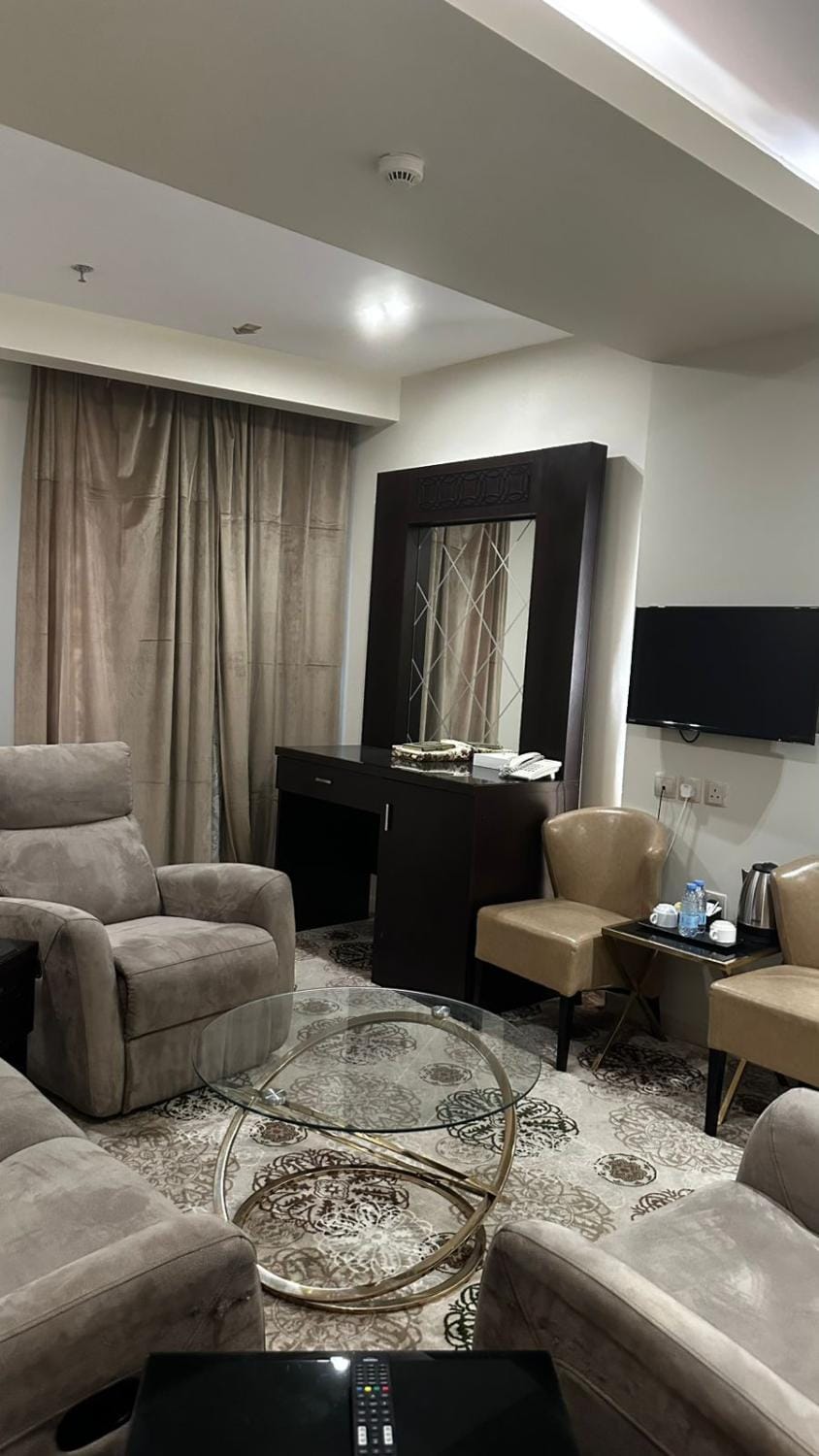 فندق البيرق Hotel in Mecca