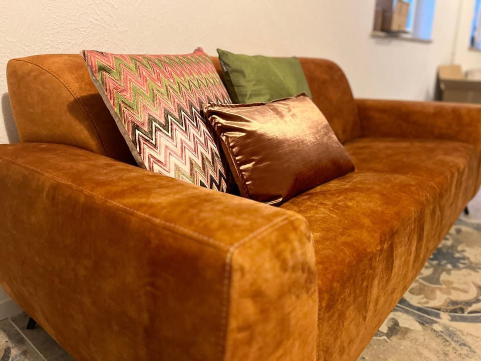 Communal lounge/ TV room, Internal: Not applicable to any particular room