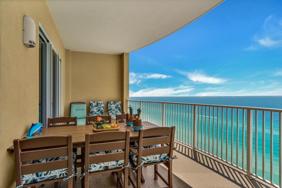Ocean Villa 2303 House in Long Beach