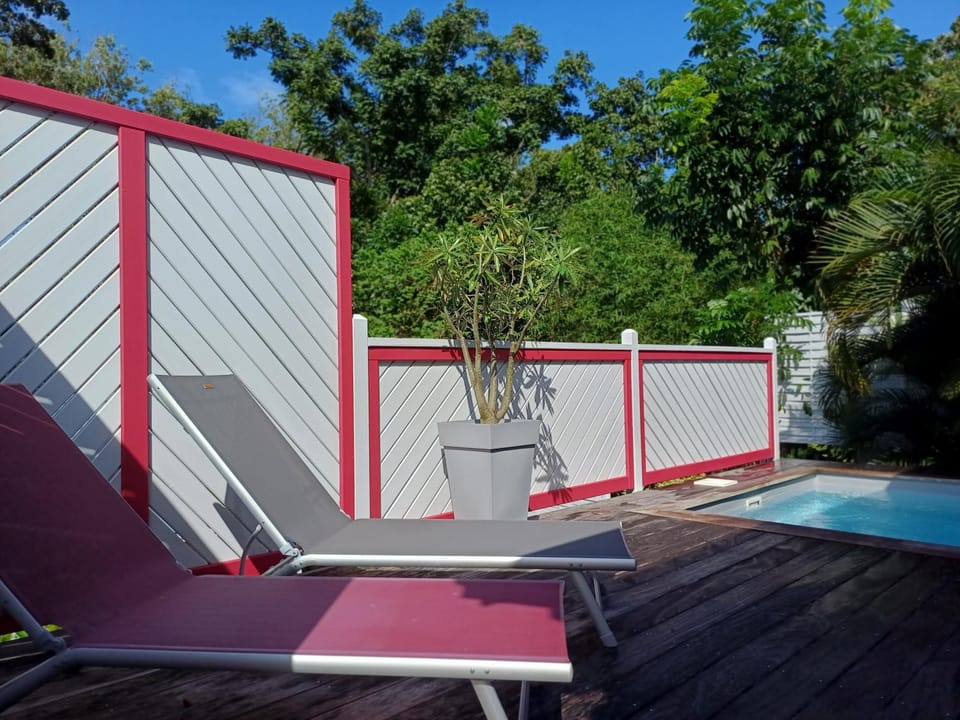 Solarium, Swimming pool