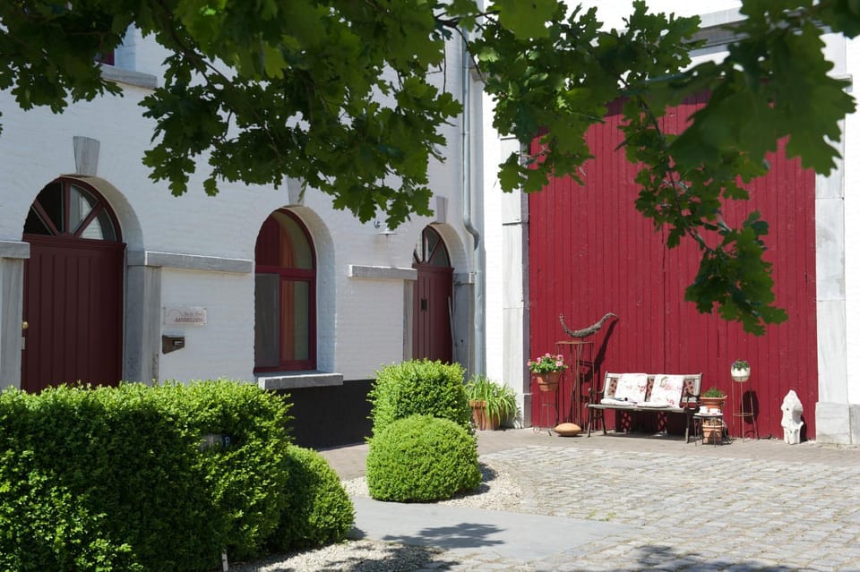 Property building, Day