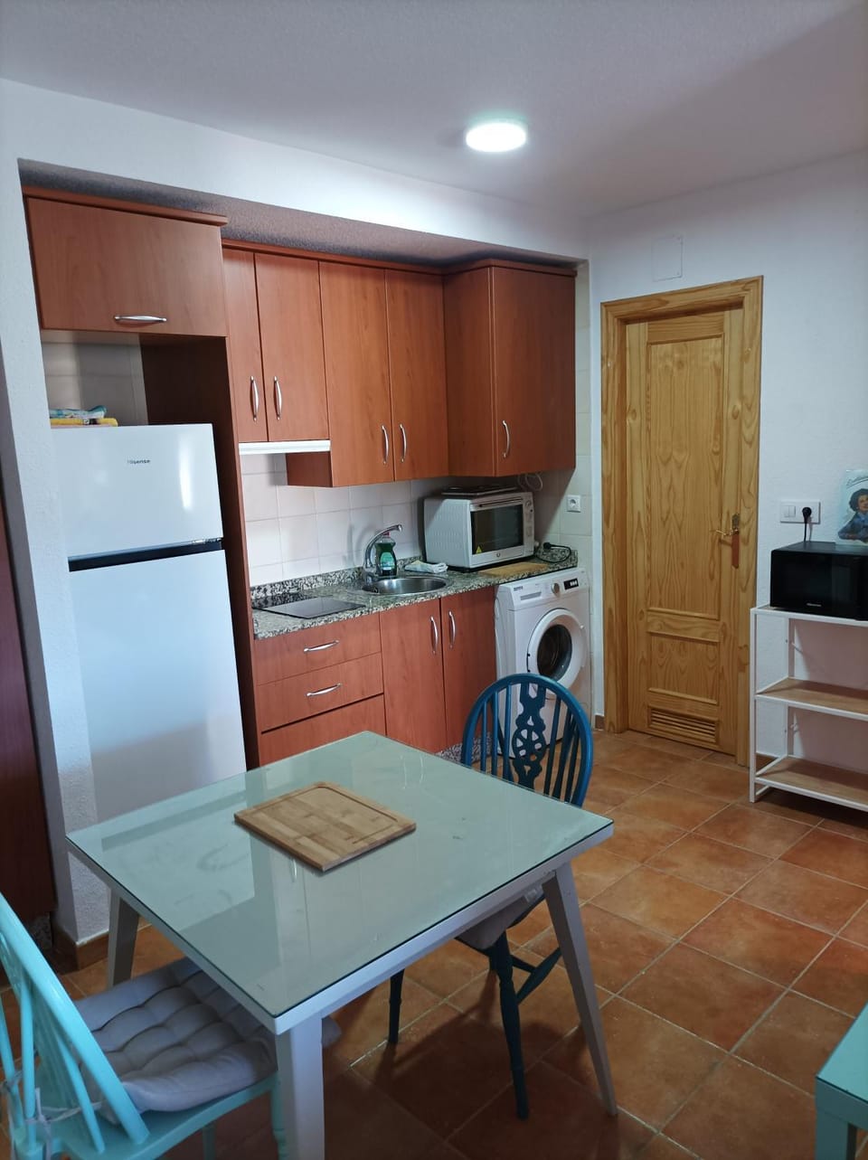 Kitchen or kitchenette, Dining area, minibar, pet friendly, stove