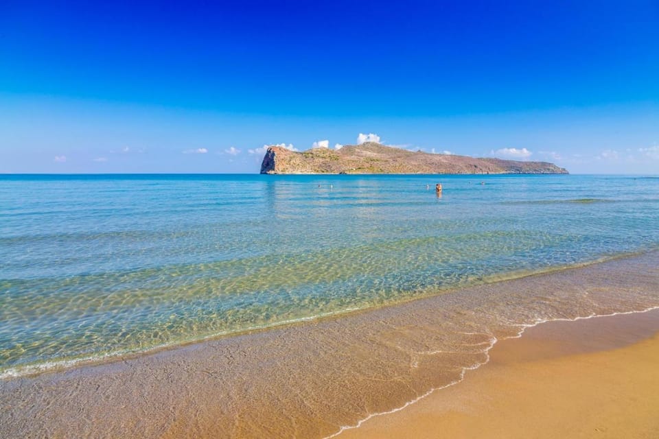 Nearby landmark, Beach