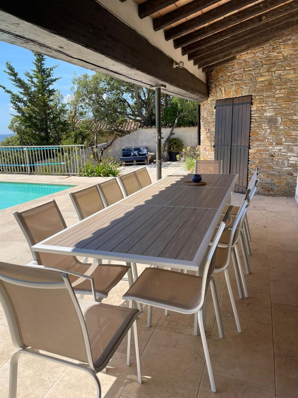 Patio, Dining area