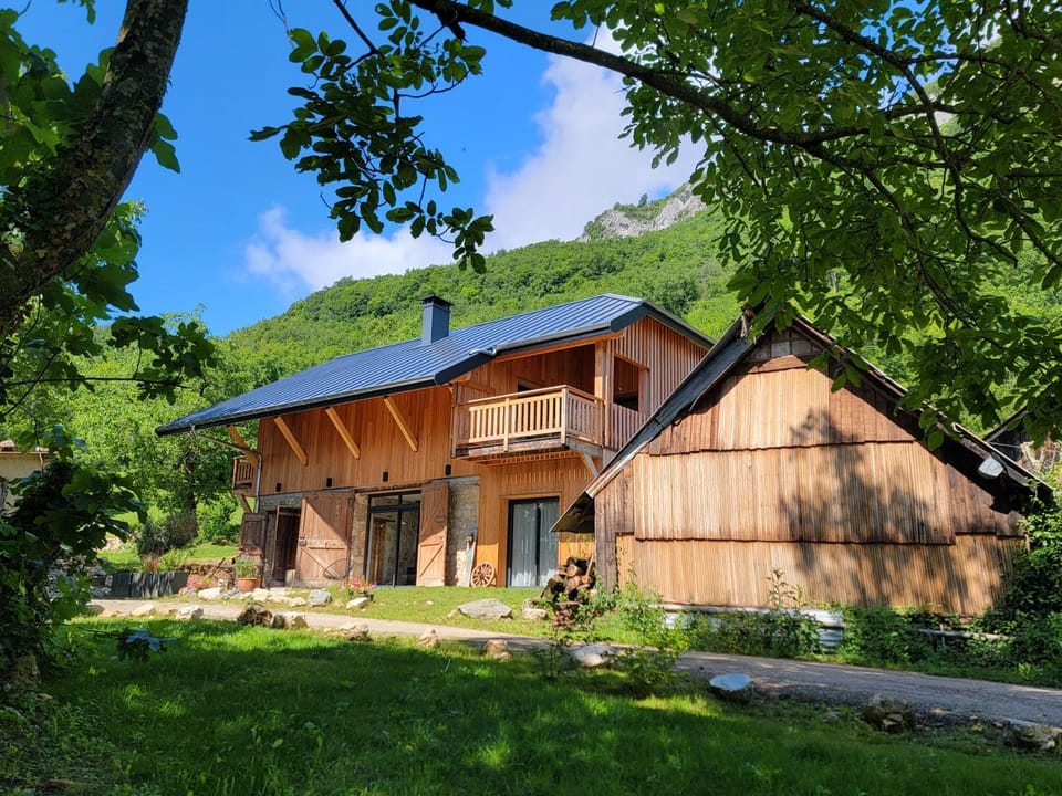 L'Alpage, vue lac House in Haute-Savoie