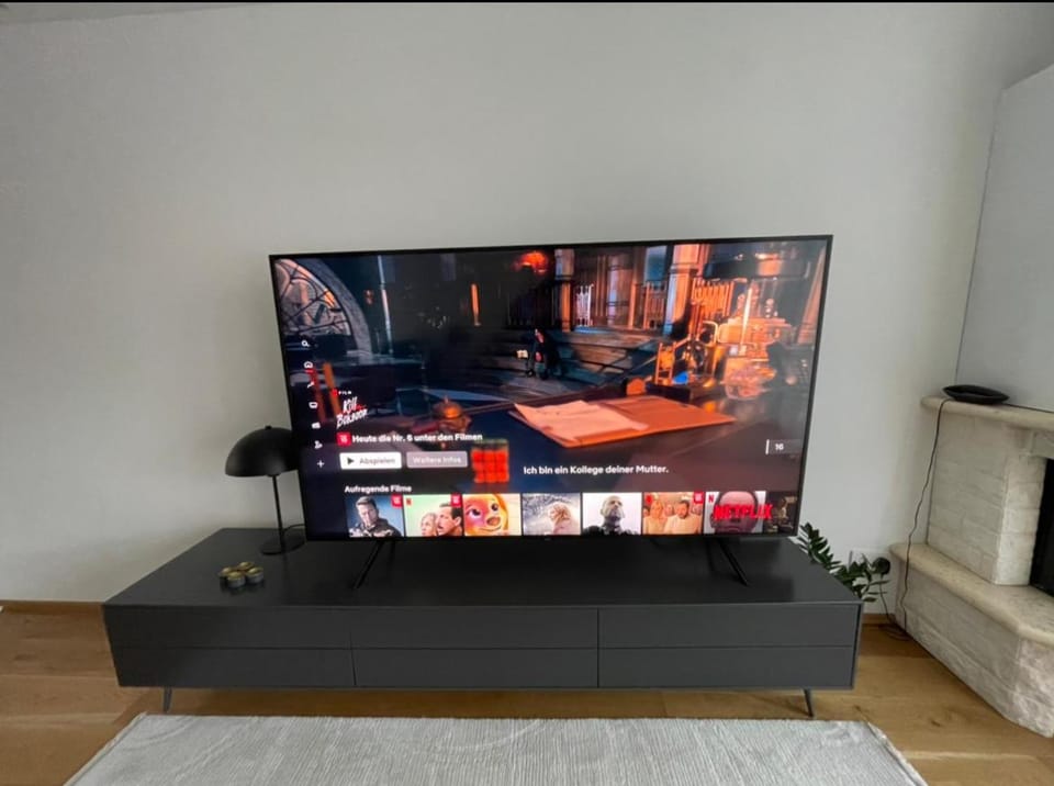 Communal lounge/ TV room, TV and multimedia, Evening entertainment