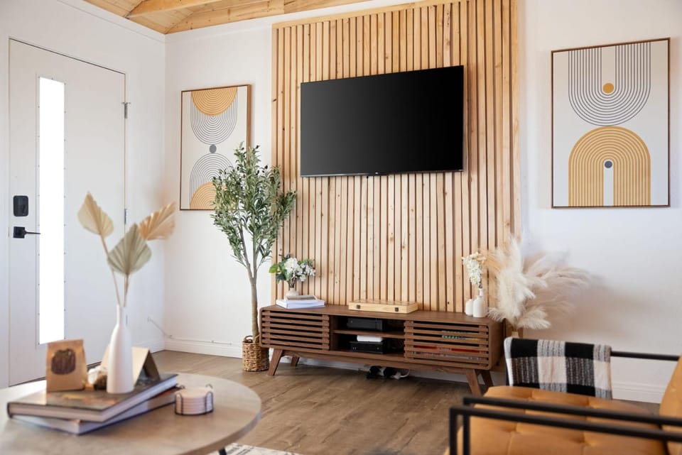 Mojave Midnight Oasis House in Joshua Tree