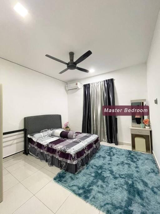 Bed, Bedroom, fireplace, air conditioner