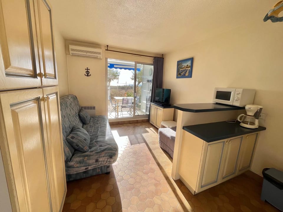 Studio Cabine avec Terrasse et Parking, Climatisé - FR-1-716-43 Cabin in La Grande-Motte